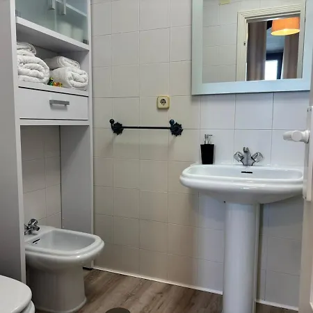 Acogedor Apartamento, Centrico, Recien Restaurado Apartamento