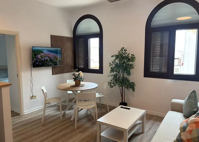 Acogedor Apartamento, Céntrico, Recién Restaurado *